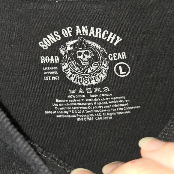 Sons of Anarchy Men's L Redwood Original Tee - Picture 3 of 5